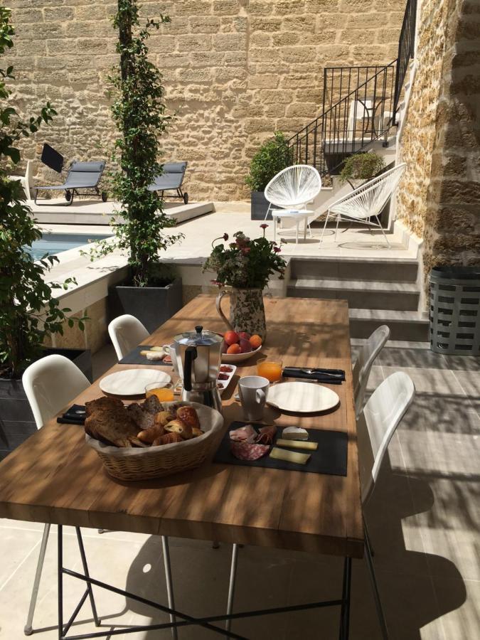 La Cour St Siffret- Uzes Panzió Saint-Siffret Kültér fotó