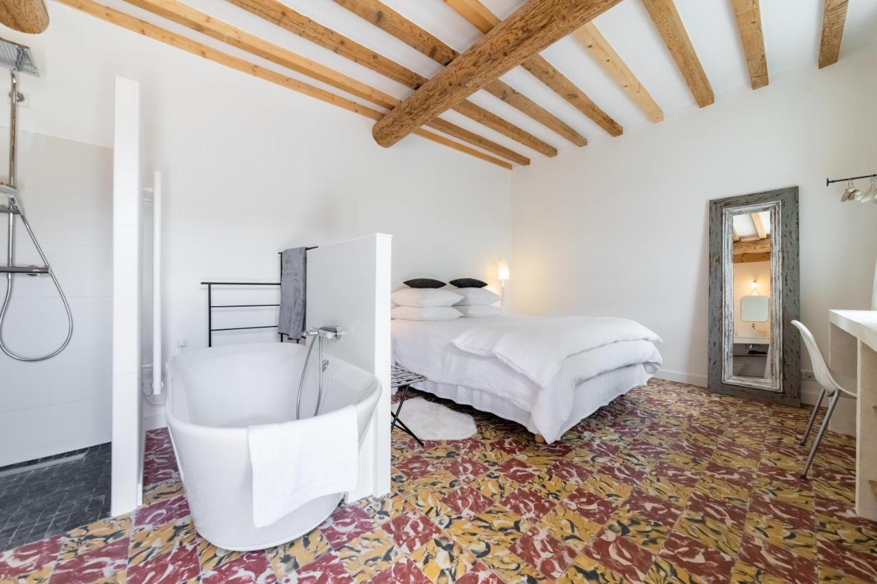 La Cour St Siffret- Uzes Panzió Saint-Siffret Kültér fotó