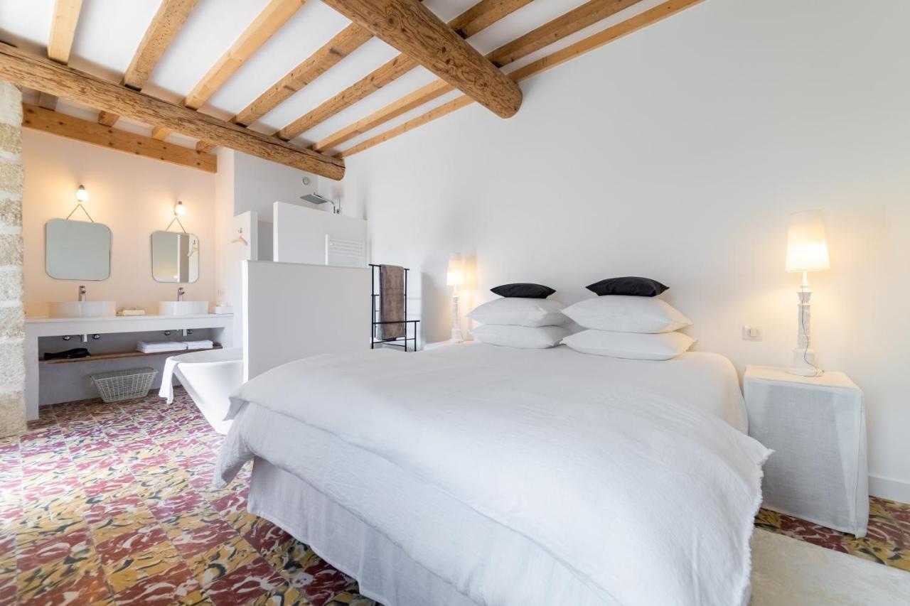 La Cour St Siffret- Uzes Panzió Saint-Siffret Kültér fotó