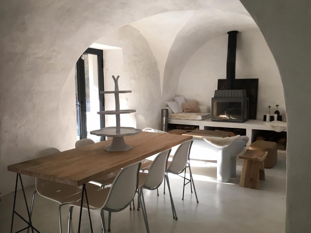 La Cour St Siffret- Uzes Panzió Saint-Siffret Kültér fotó